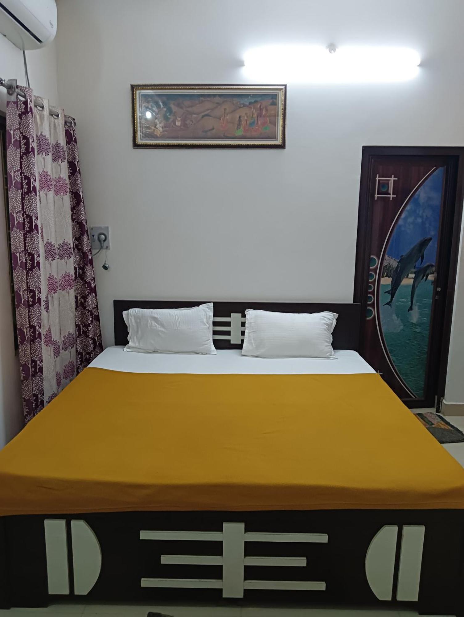 Varuna Palace Varanasi , Near Mandir & Ghat'S Exterior photo