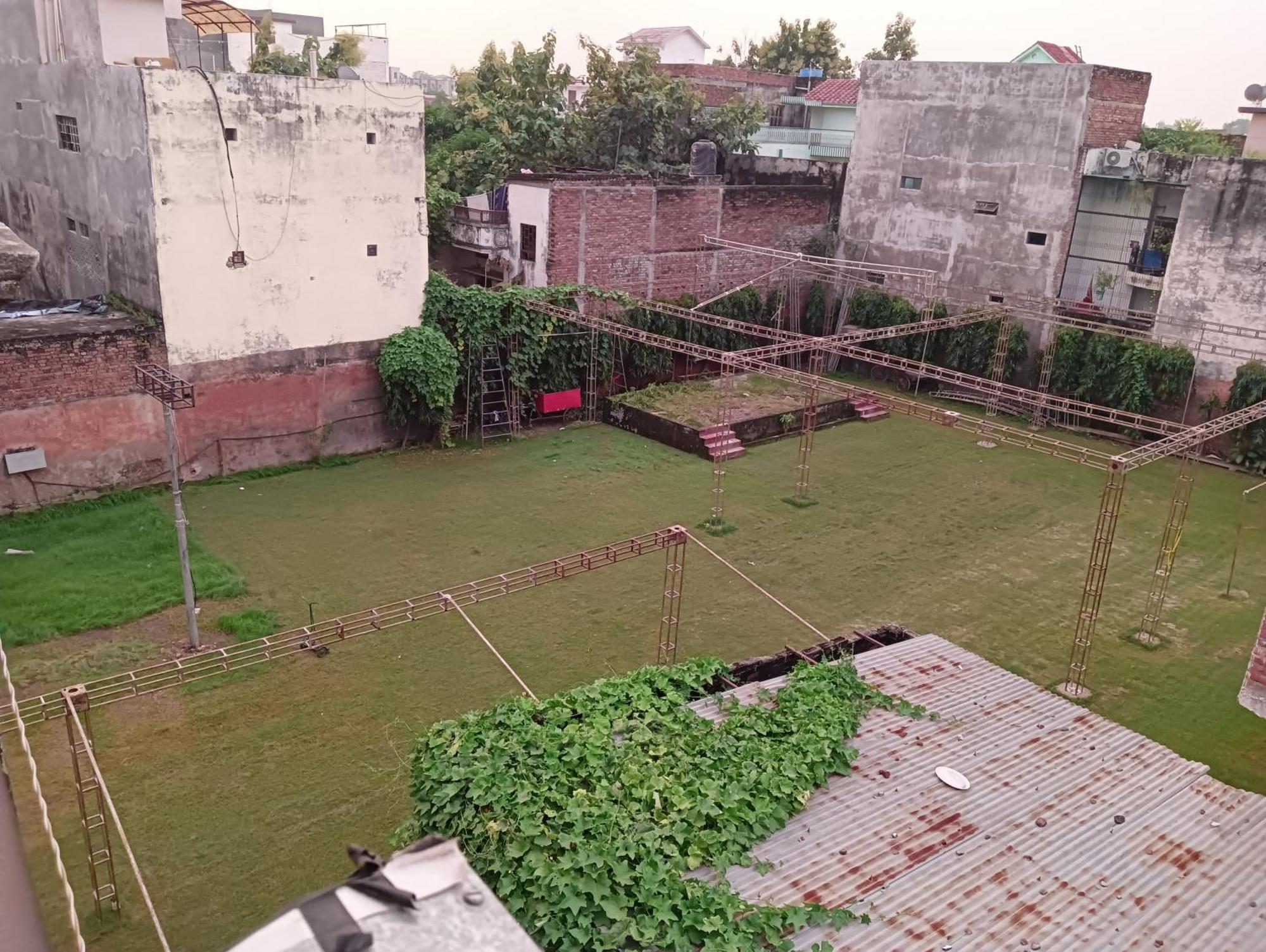 Varuna Palace Varanasi , Near Mandir & Ghat'S Exterior photo